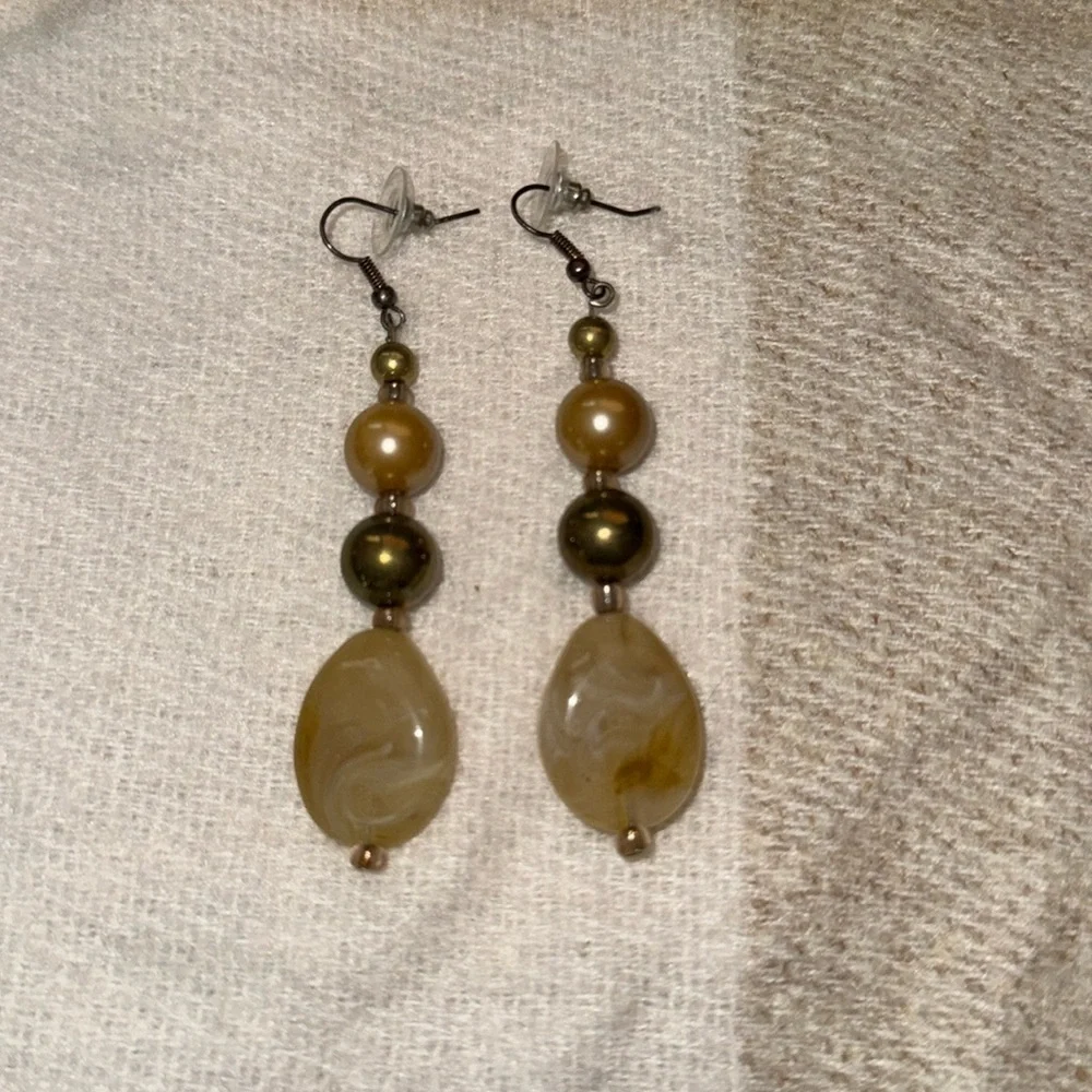 Earrings olive green and gold tone - Picture 1 of 2